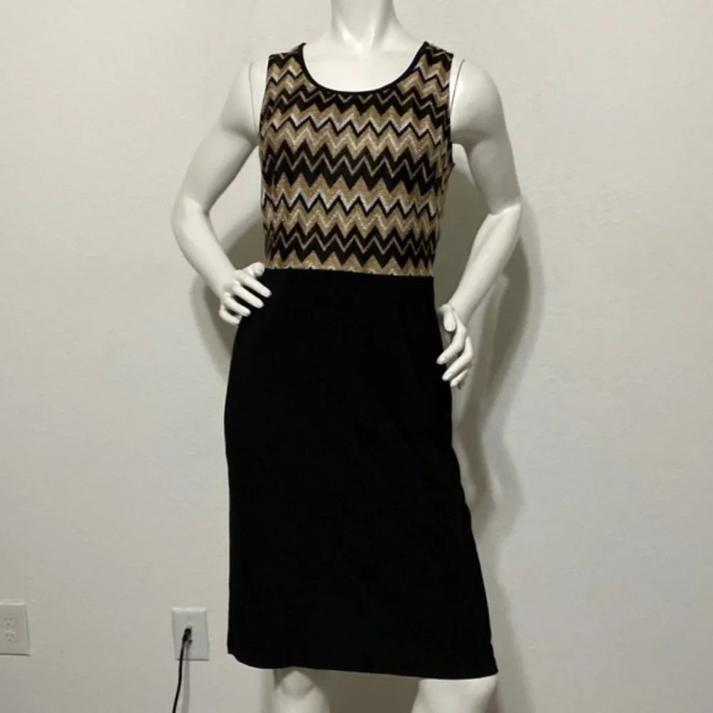 R & M Richards Gold Black Chevron Sheath Dress Sleeveless Knee Length Size 6